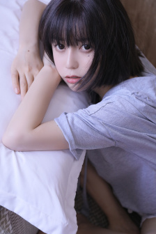 烂草莓BY梨梨亚冬
